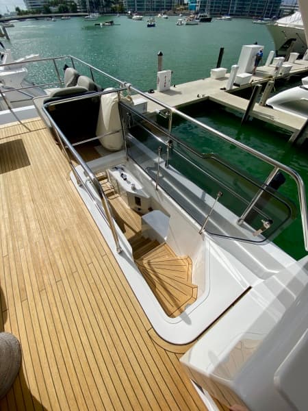 2018 Azimut Flybridge
