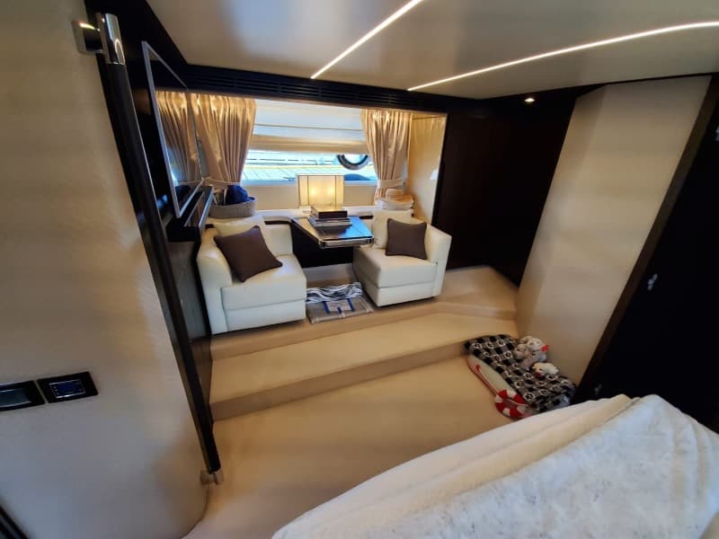 2018 Azimut Flybridge