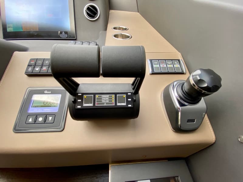 2018 Azimut Flybridge