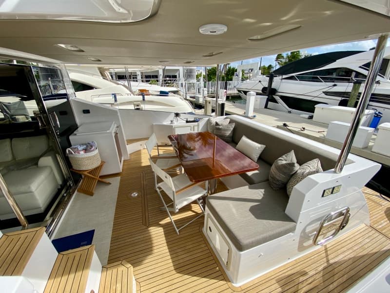 2018 Azimut Flybridge