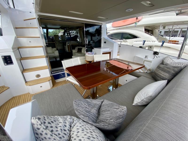 2018 Azimut Flybridge