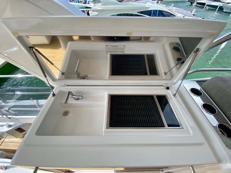 2018 Azimut Flybridge