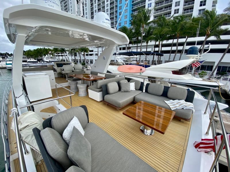 2018 Azimut Flybridge