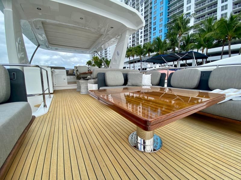 2018 Azimut Flybridge