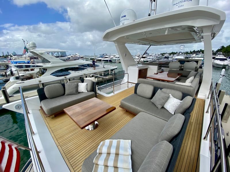 2018 Azimut Flybridge
