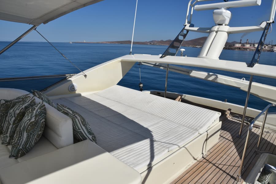1997 Ferretti Yachts 80