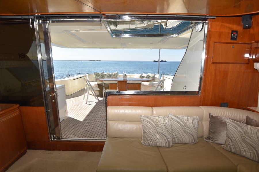 1997 Ferretti Yachts 80