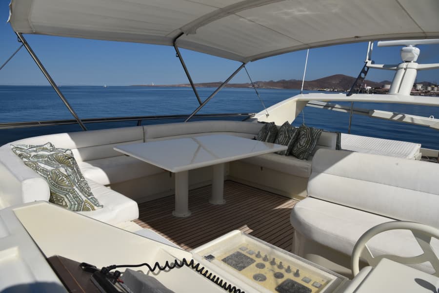 1997 Ferretti Yachts 80