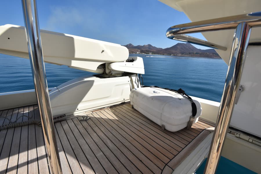 1997 Ferretti Yachts 80