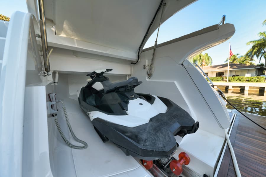 2017 Sunseeker Predator