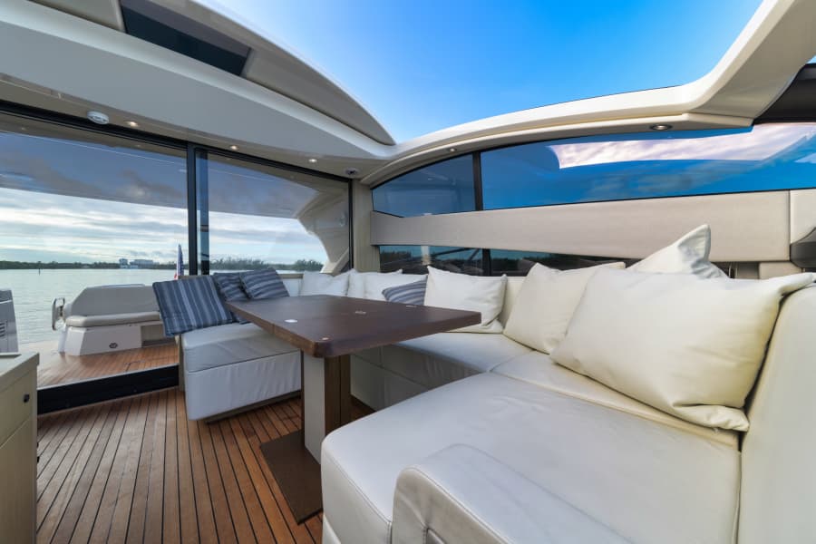2017 Sunseeker Predator