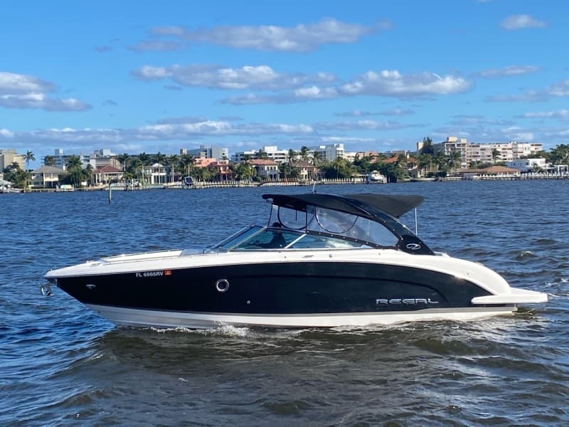 2016 Regal 3200 Bowrider