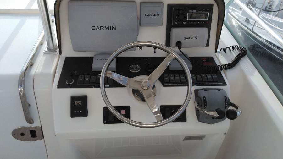2007 Luhrs 31 Open