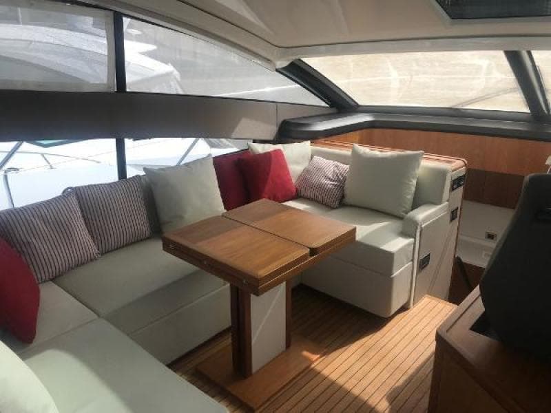 2015 Sunseeker Predator