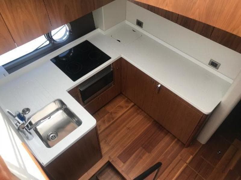 2015 Sunseeker Predator