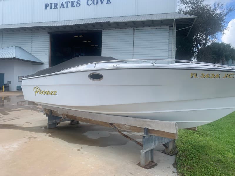 1988 Corsair 25