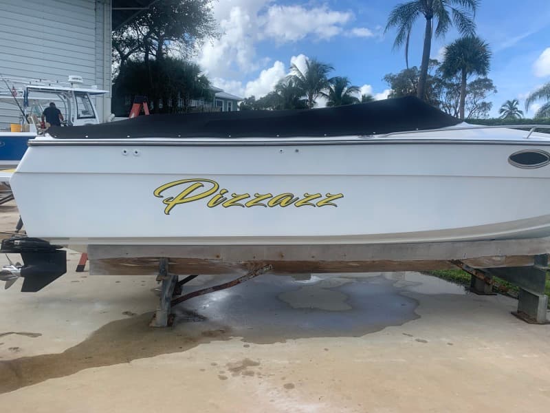 1988 Corsair 25