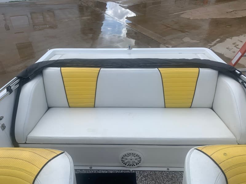 1988 Corsair 25
