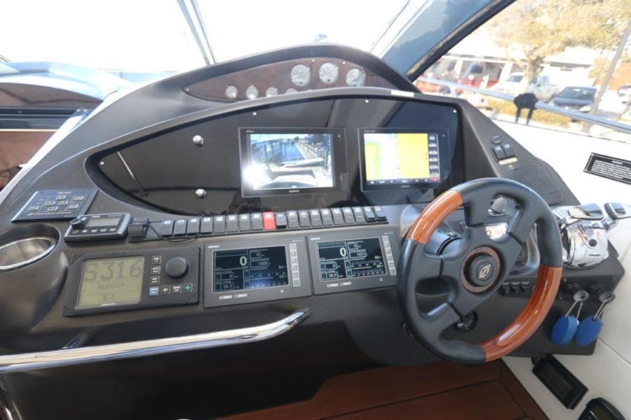 2004 Sunseeker Predator