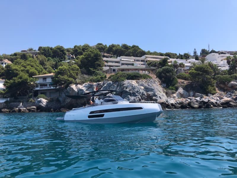 2018 Invictus 370 GT