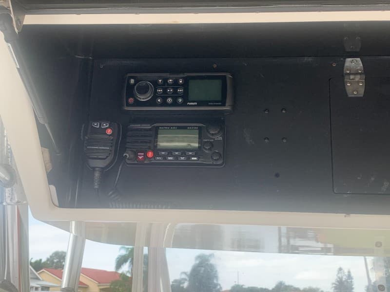2001 Venture 34 Center Console