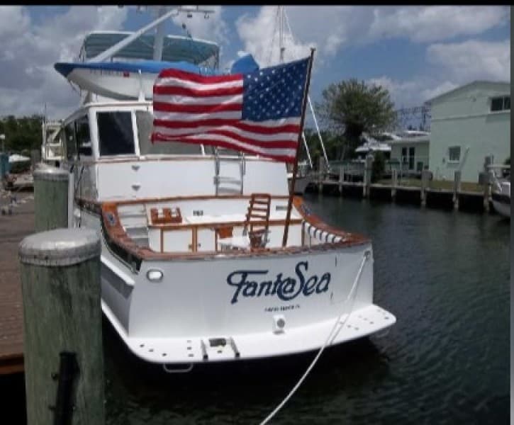 1965 Burger Cockpit Flybridge Motor Yacht