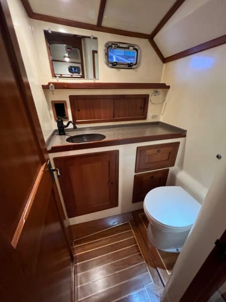 2007 Northern Bay 38