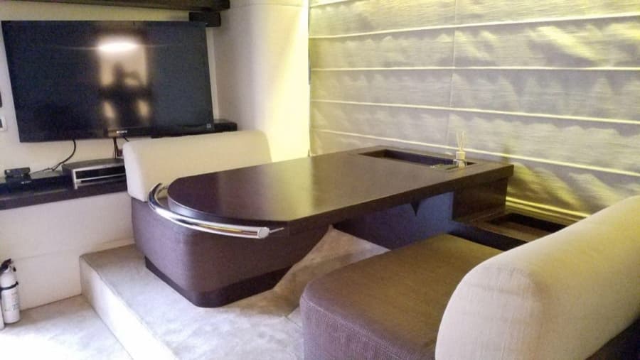 2007 Azimut 68S