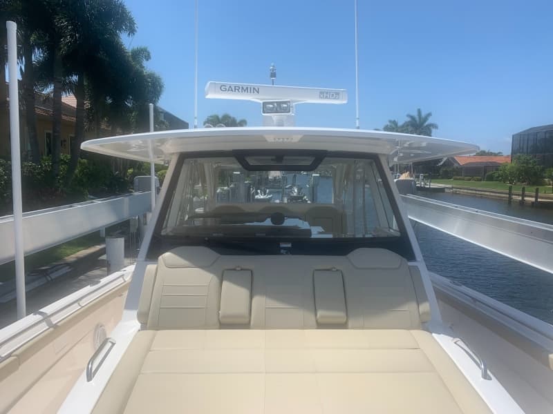 2017 Pursuit S 408