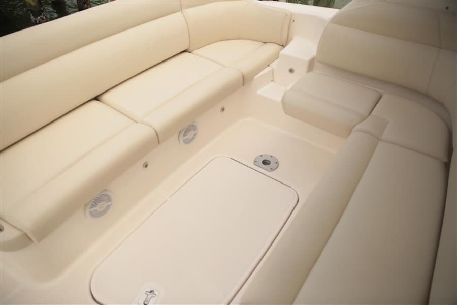 2008 Tiara Yachts 3900 Sovran