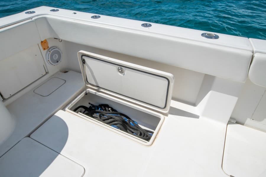 2011 Invincible 42CC