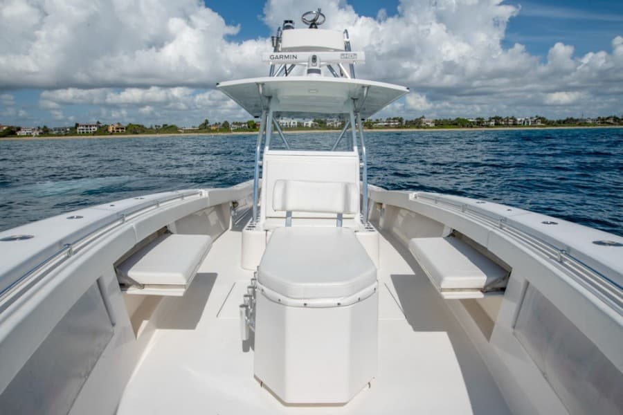 2011 Invincible 42CC