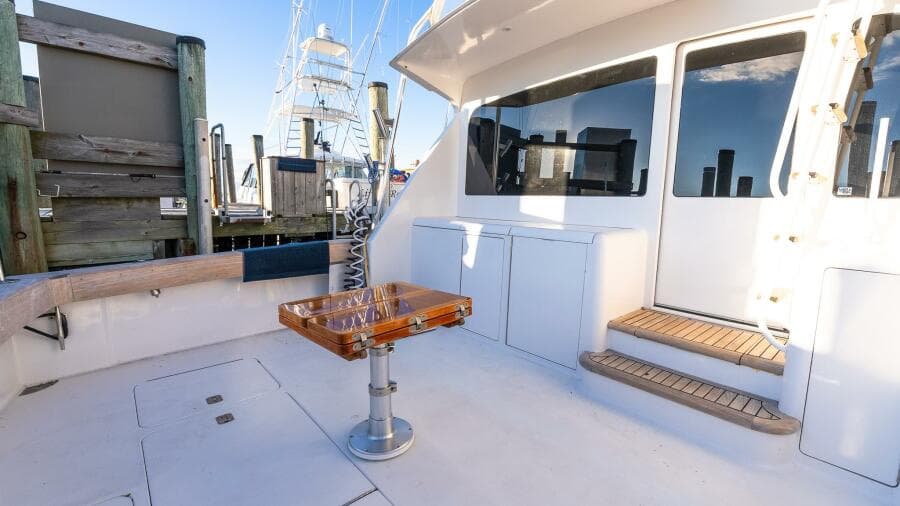 2002 Viking 52 Convertible
