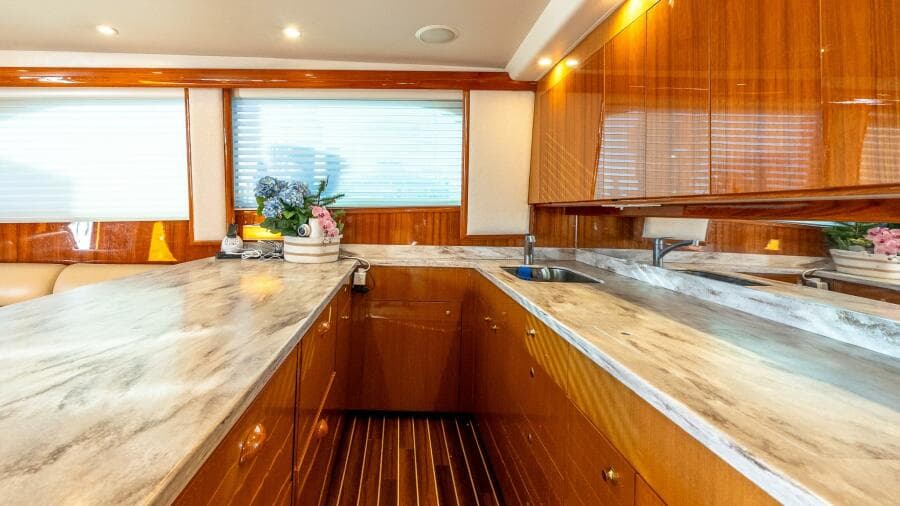 2002 Viking 52 Convertible