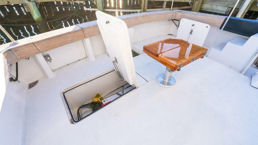 2002 Viking 52 Convertible