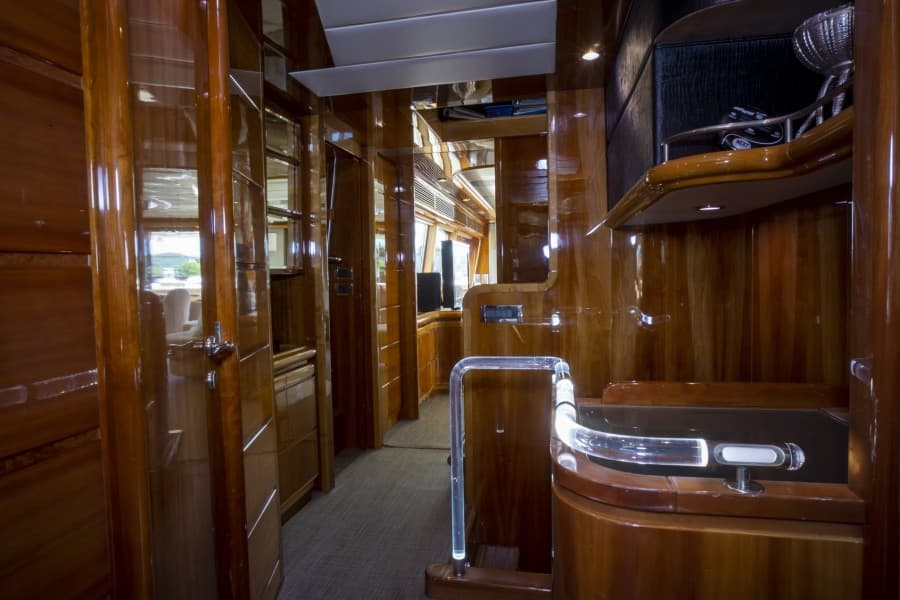 2000 Ferretti Yachts Custom Line 94
