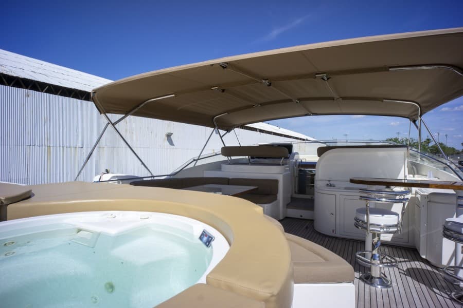 2000 Ferretti Yachts Custom Line 94