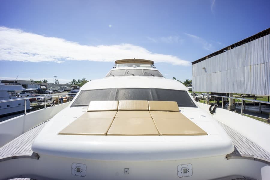 2000 Ferretti Yachts Custom Line 94
