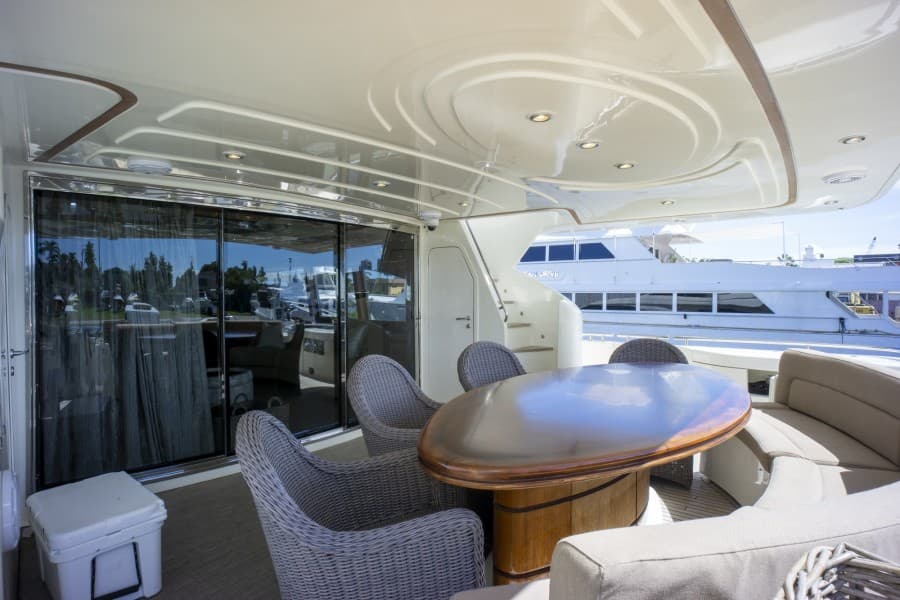 2000 Ferretti Yachts Custom Line 94