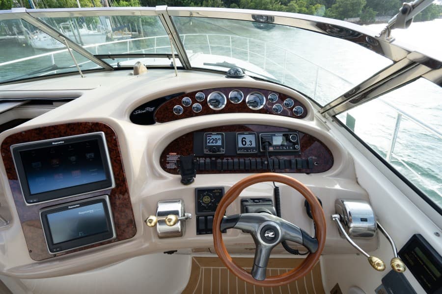 Sea Ray 40 - X Days - Helm
