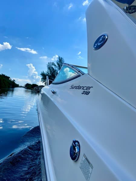 2013 Sea Ray 310 Sundancer