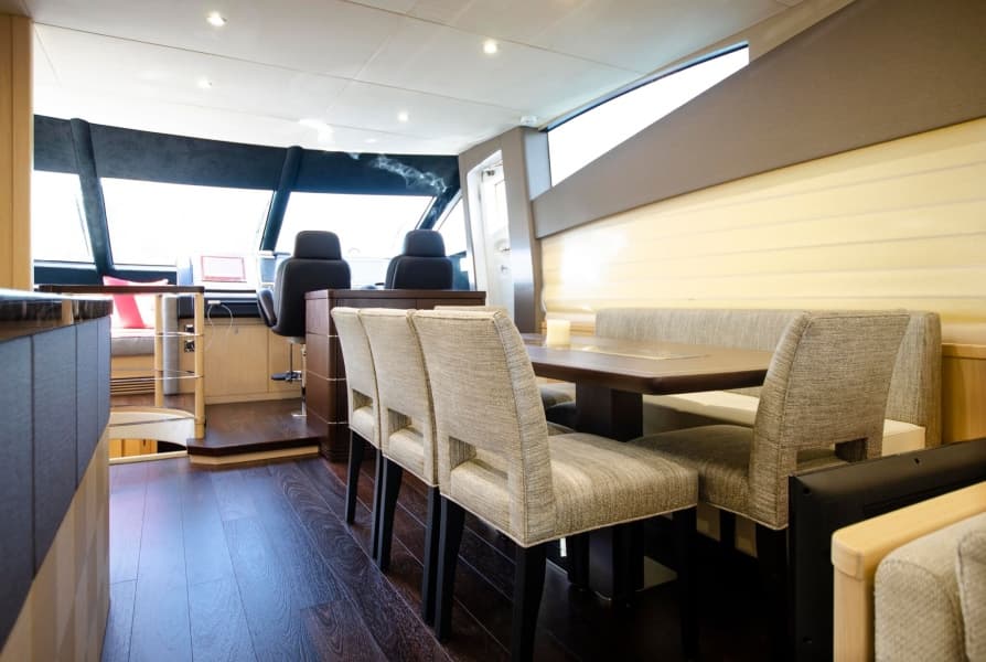 2018 Sunseeker 75 Yacht