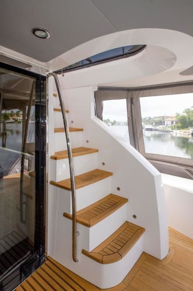 2018 Sunseeker 75 Yacht