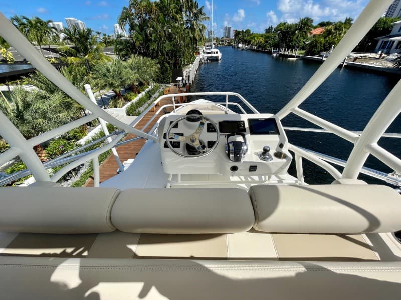 2016 Boston Whaler 420 Outrage