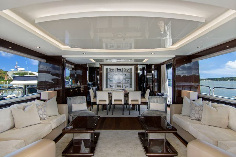 2019 Sunseeker 86 Yacht