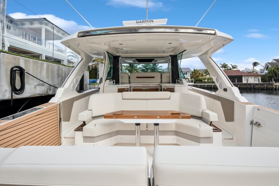 2022 Tiara Yachts 