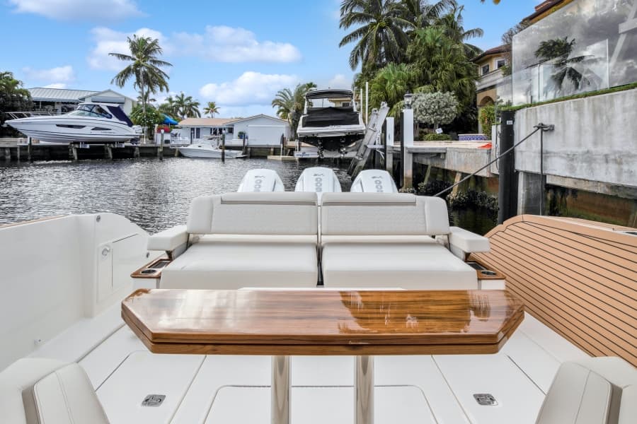 2022 Tiara Yachts 
