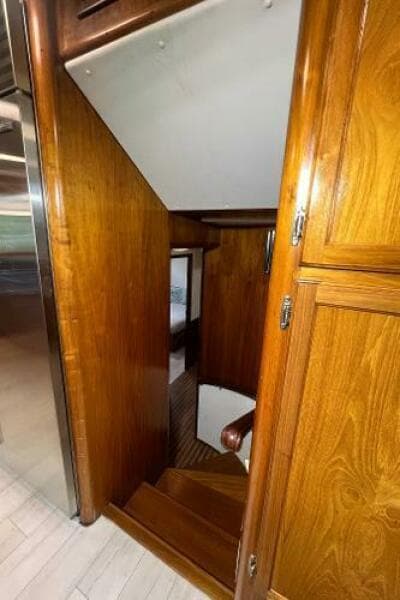 1983 Knight & Carver Custom Trideck