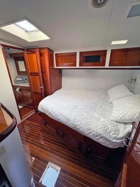 Stbd. Guest Cabin