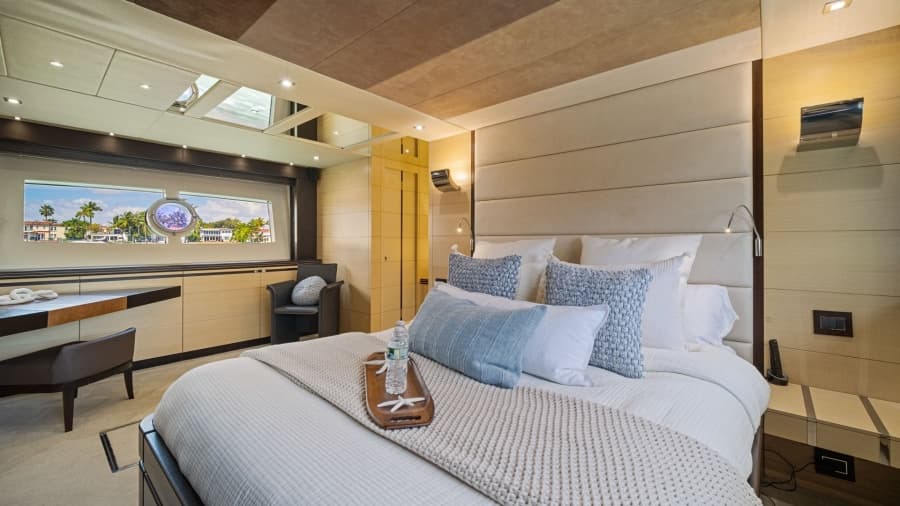 2013 Sunseeker 80 Predator